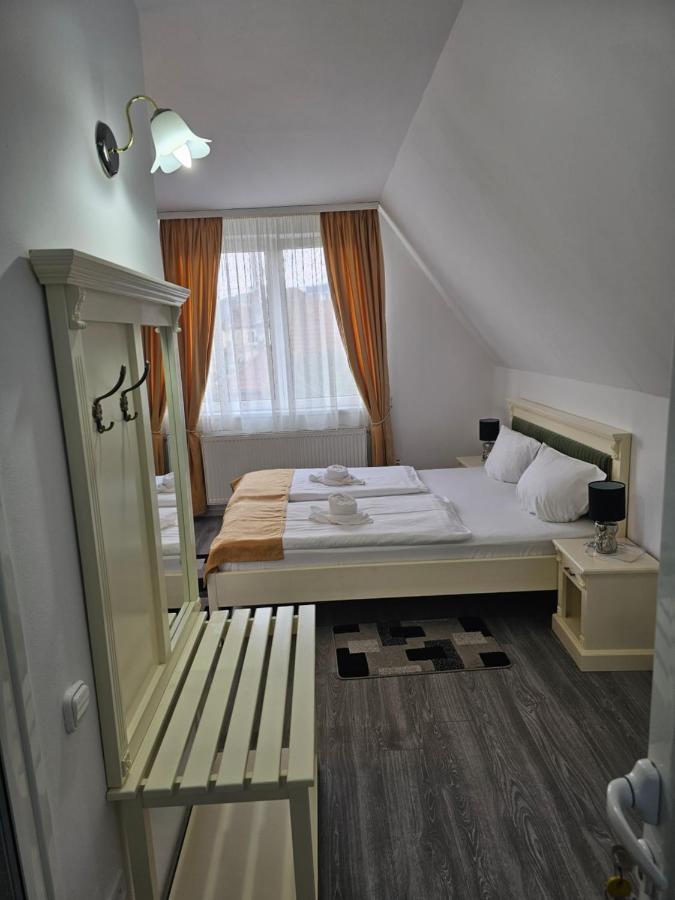 Palas Boutique Sighişoara Camera foto